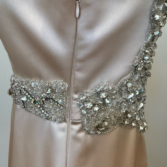 Elegant Beaded Satin Dress - Picture 10 of 10
